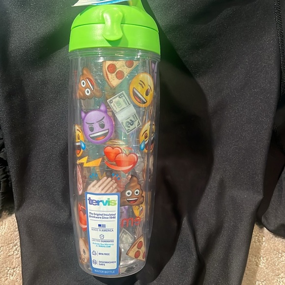 Tervis Emoji Tumbler with Bright Green Lid - Picture 3 of 5